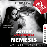Hörbuch Auf der Flucht (Cotton Reloaded: Nemesis 2)  - Autor Gabriel Conroy;Timothy Stahl   - gelesen von Tobias Kluckert
