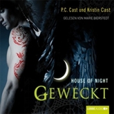 Hörbuch Geweckt (House of Night 8)  - Autor P.C. Cast;Kristin Cast   - gelesen von Marie Bierstedt